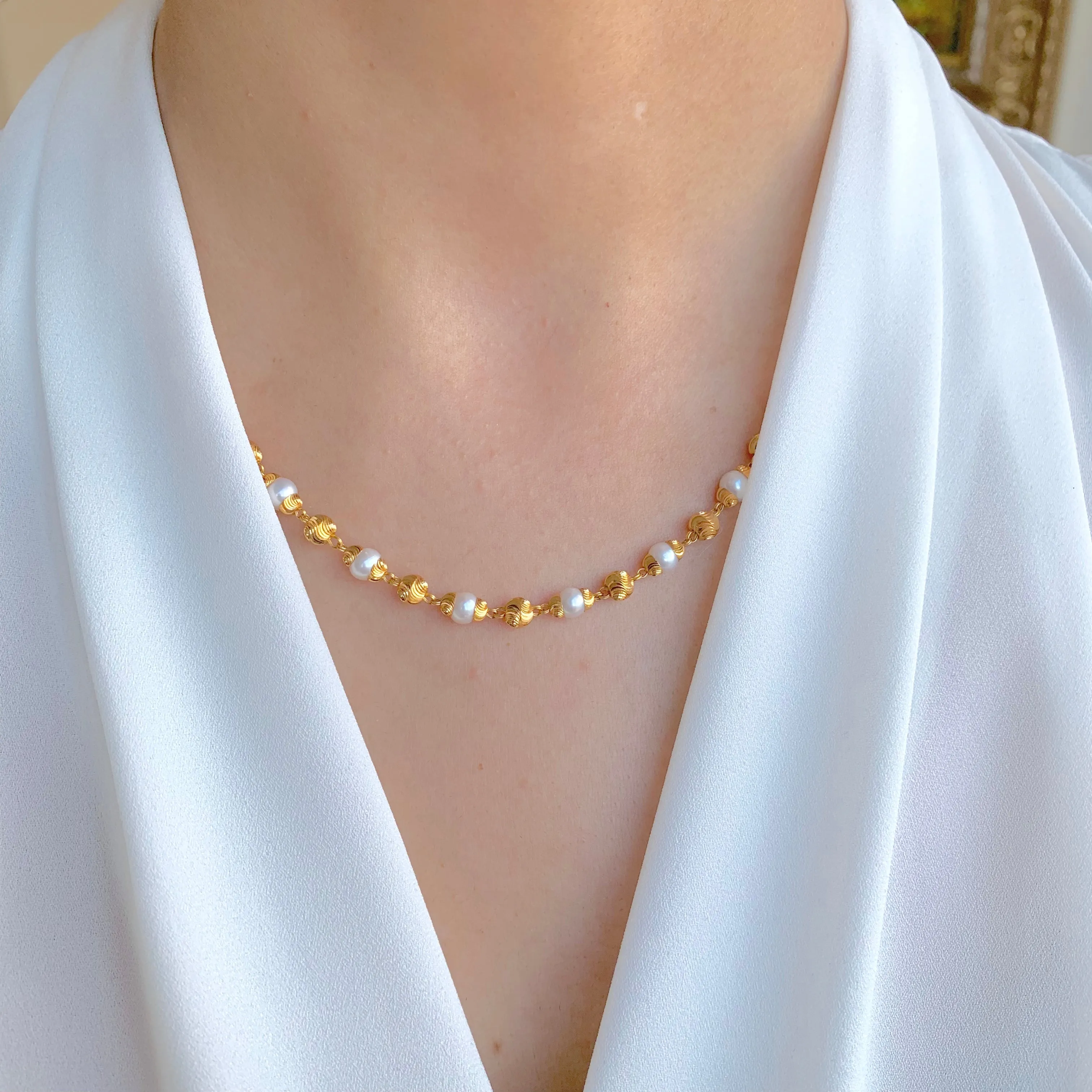Alternating Gold   Pearl Chain