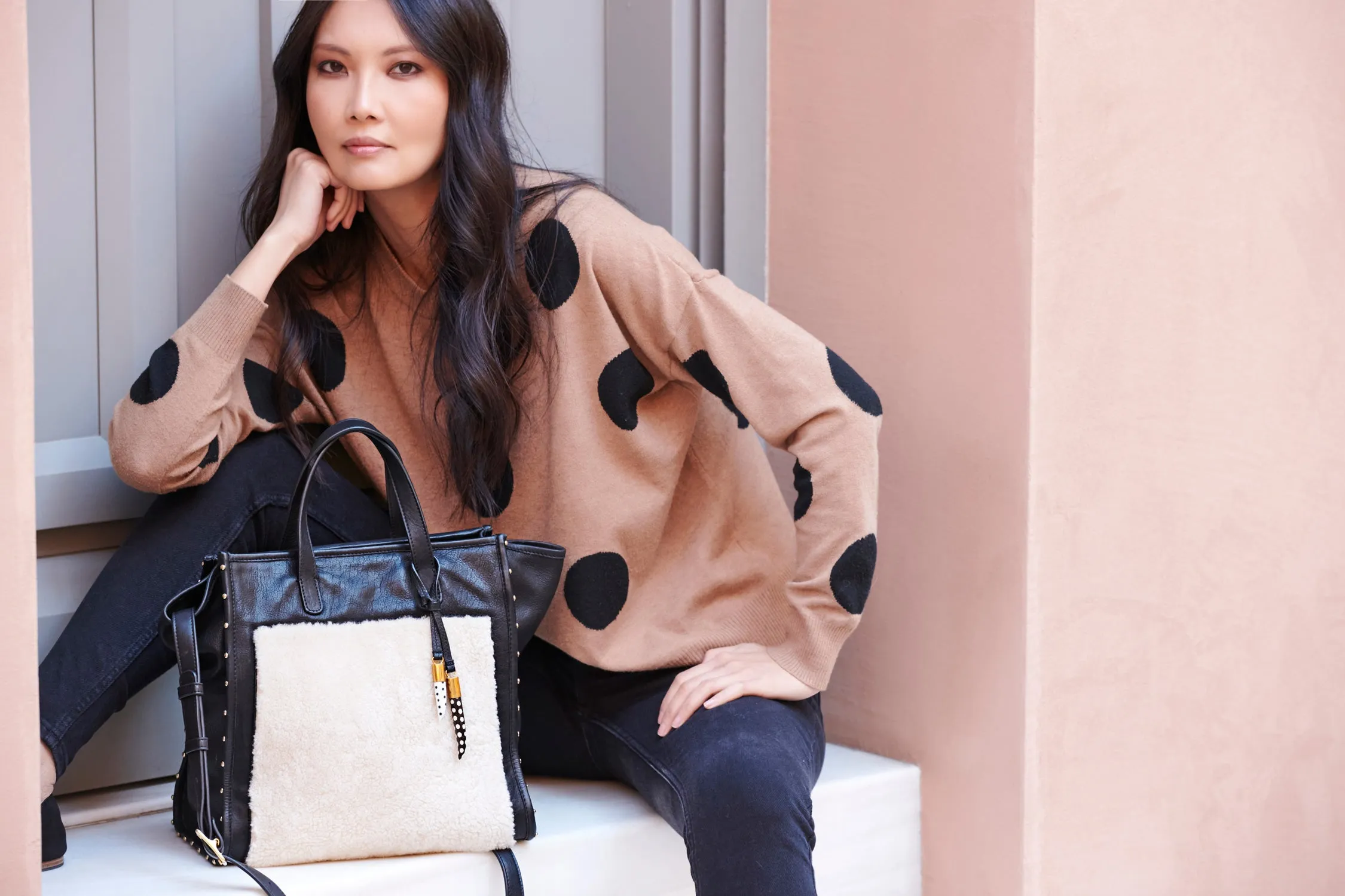 Ballabriggs Tote - Natural Shearling & Black Leather