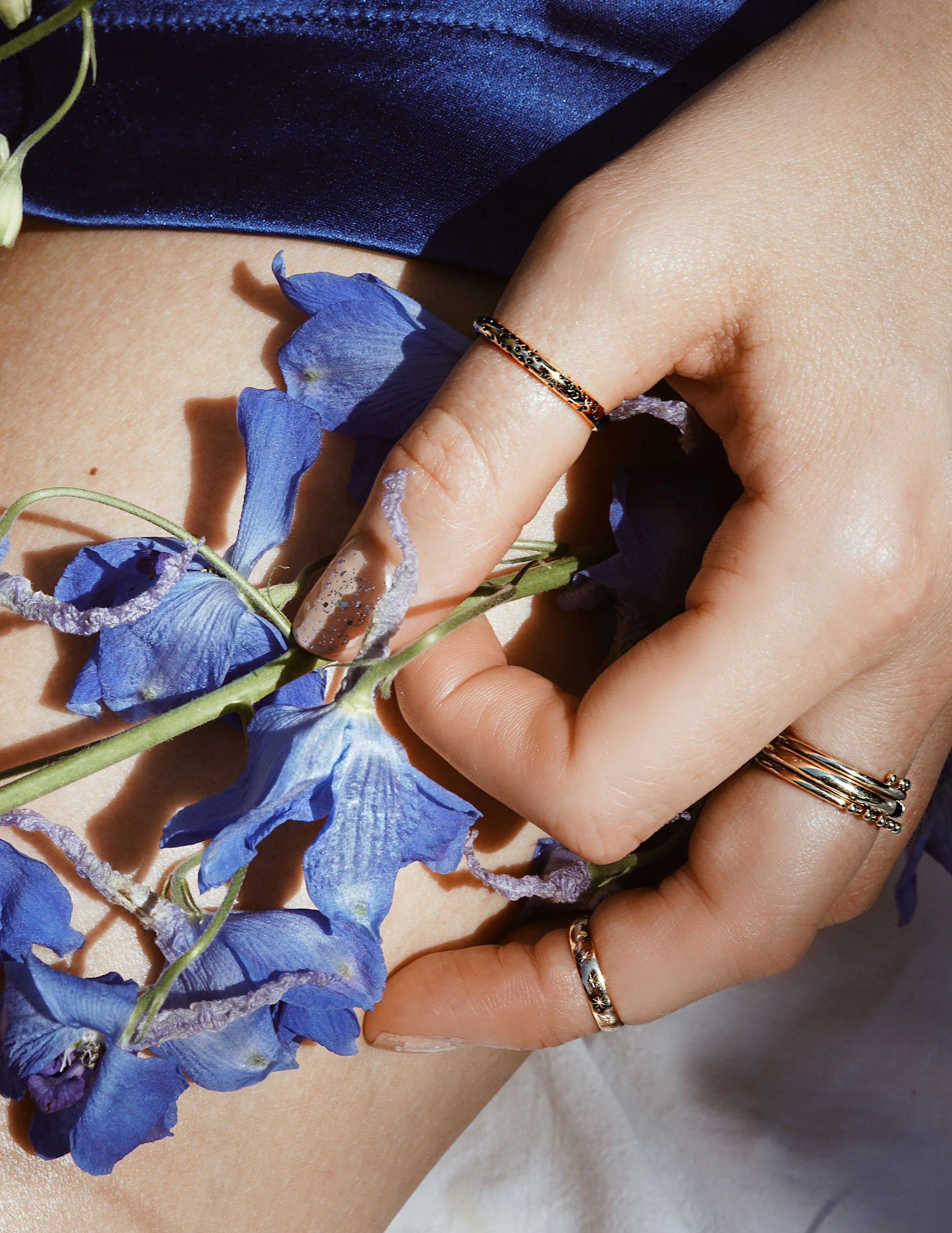Ella knuckle-ring <br>Solid gold