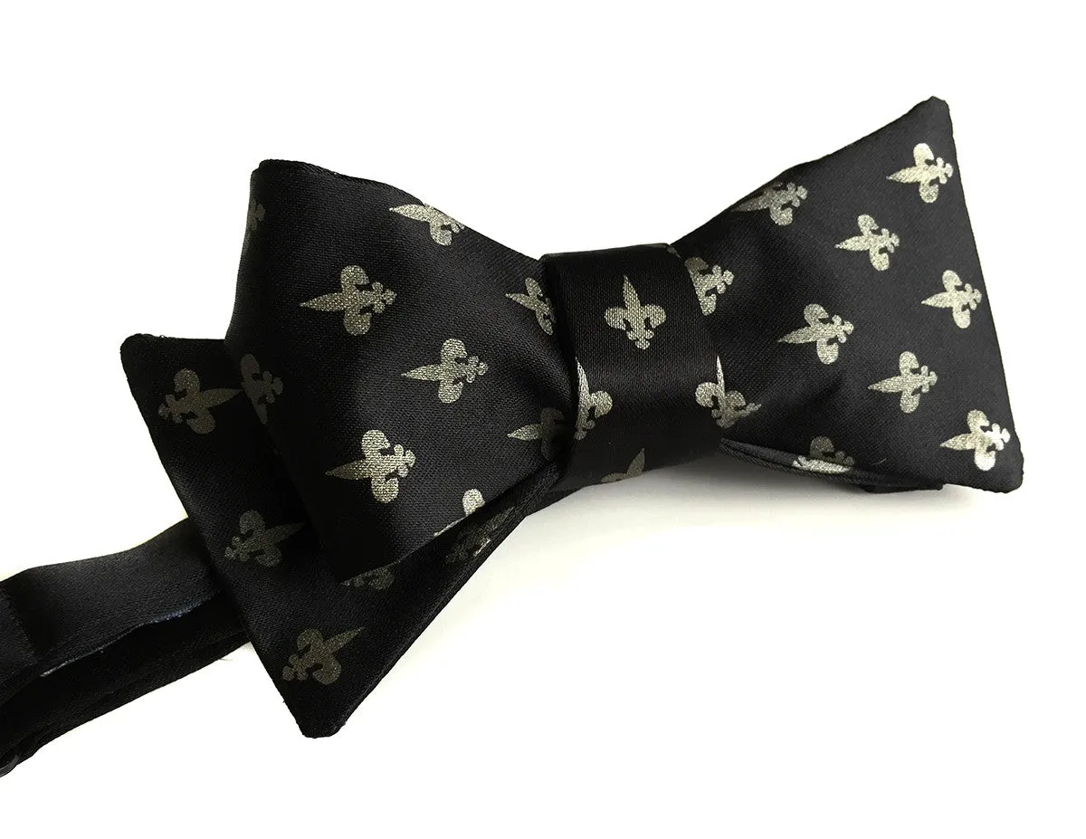Fleur-de-Lis Bow Tie.